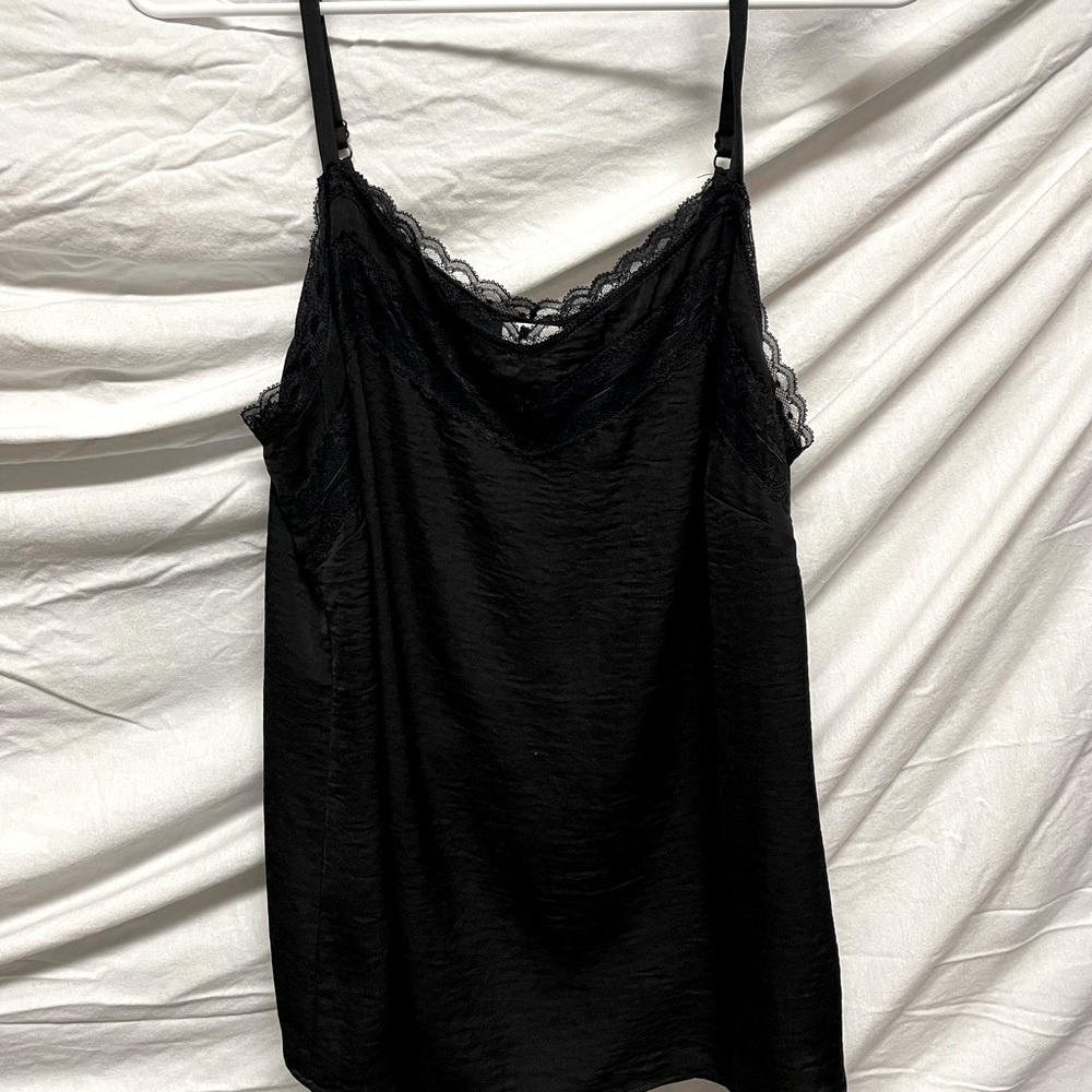 Beautiful black Cabi tank/camisole